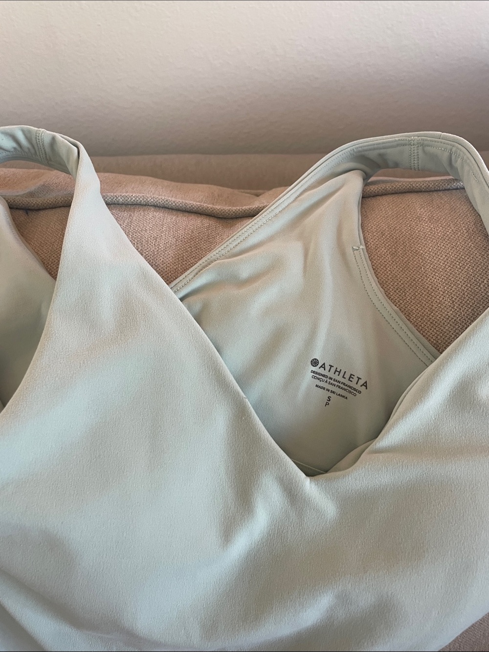 Athleta Transcend V-Neck Cropped Bra in Light Sage SIZE S - Picture 8 of 9
